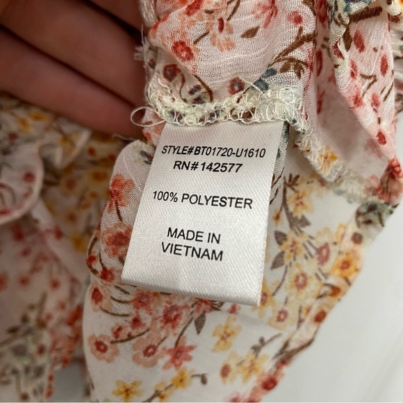 Blashe Flutter Sleeve Wrap Style Dressy Smocked Blouse Small - Picture 11 of 13